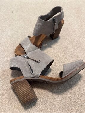Toms Gray Suede Block Heel Sandals